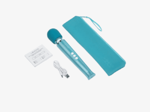 Le Wand Dive Review: A Waterproof...